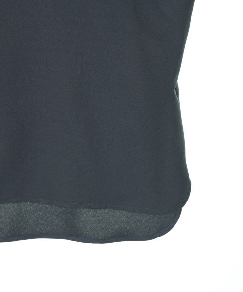 UNTITLED เสื้อสตรี