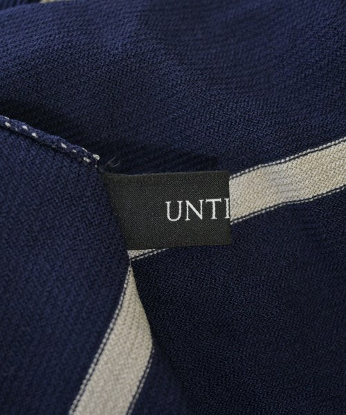 UNTITLED เสื้อกันหนาว