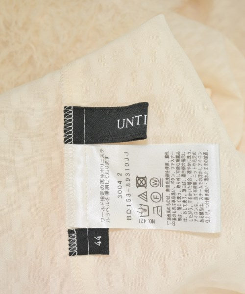 UNTITLED เสื้อสตรี