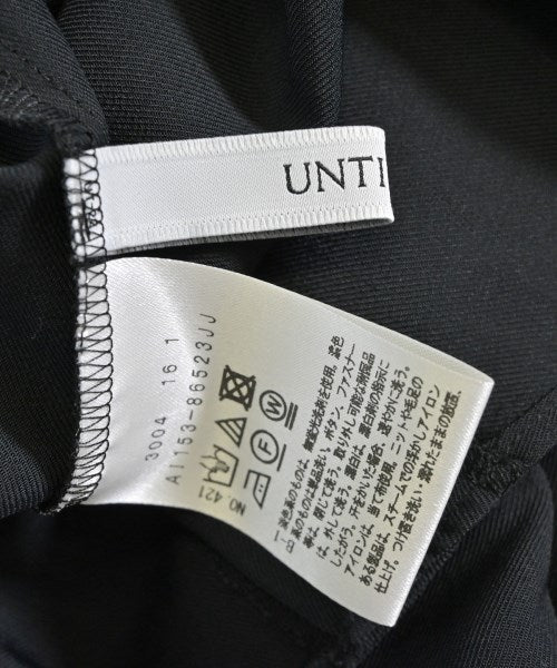 UNTITLED เสื้อสตรี