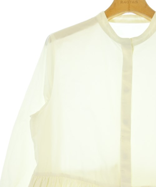 UNTITLED เสื้อสตรี