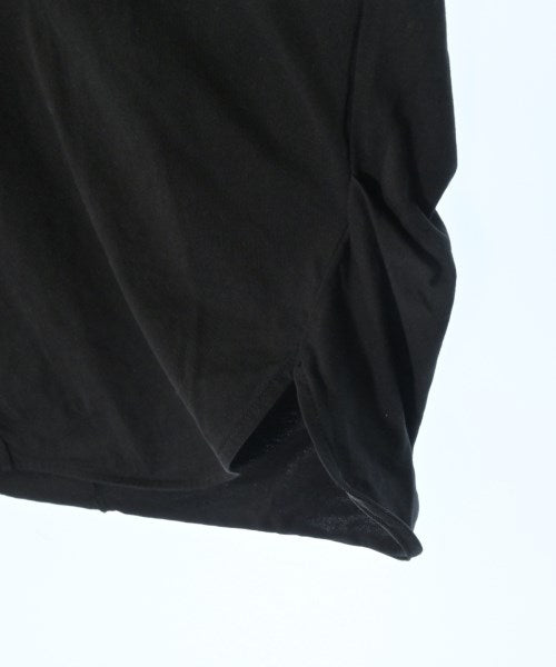 UNTITLED เสื้อยืด/เสื้อท็อปส์