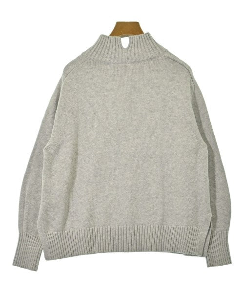 UNTITLED เสื้อกันหนาว