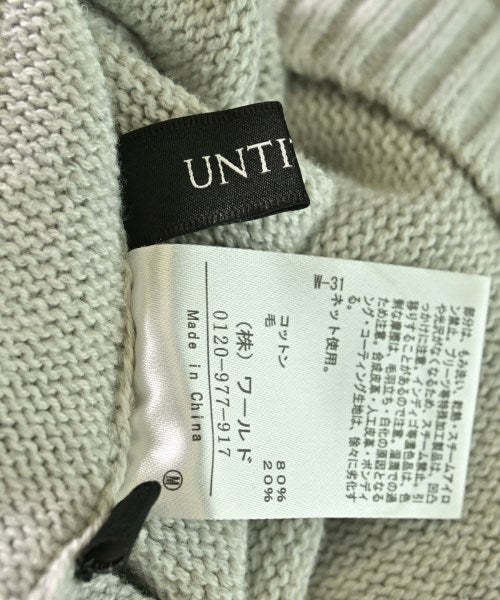 UNTITLED เสื้อกันหนาว