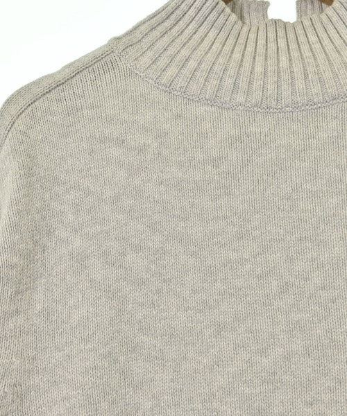 UNTITLED เสื้อกันหนาว