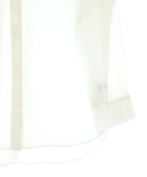 UNTITLED เสื้อลำลอง