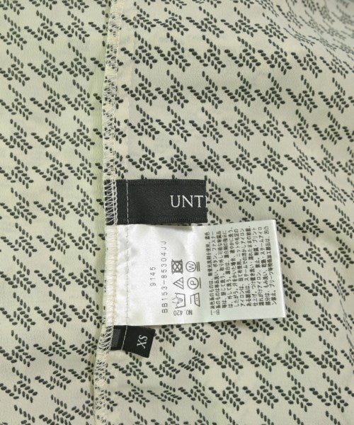 UNTITLED เสื้อลำลอง