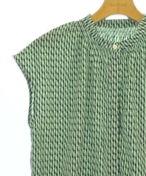 UNTITLED เสื้อลำลอง