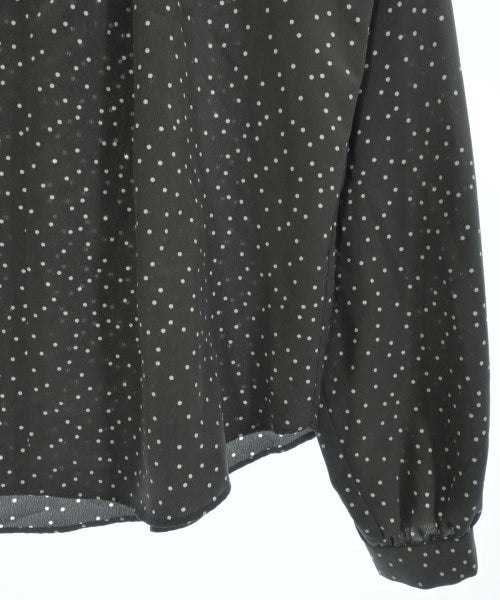 UNTITLED เสื้อสตรี