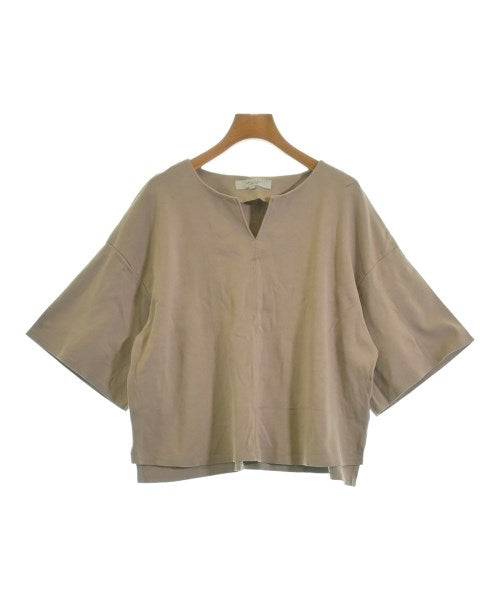 UNTITLED เสื้อยืด/เสื้อท็อปส์