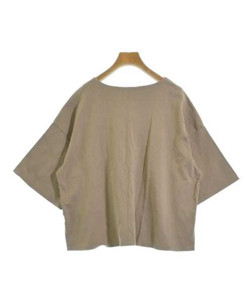 UNTITLED เสื้อยืด/เสื้อท็อปส์