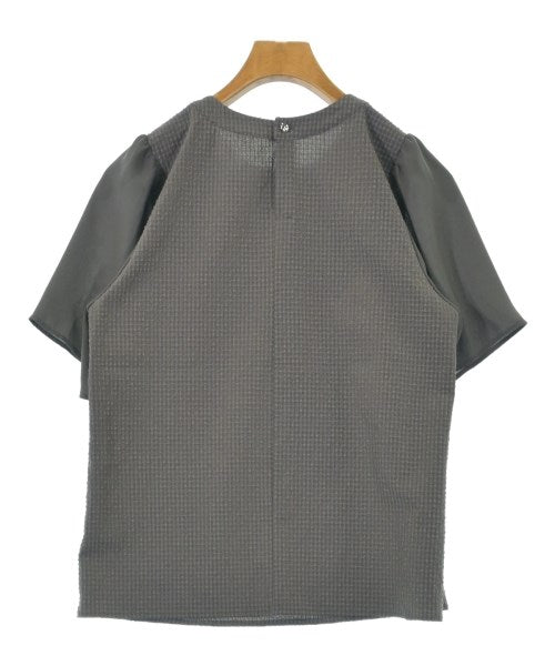 UNTITLED เสื้อสตรี