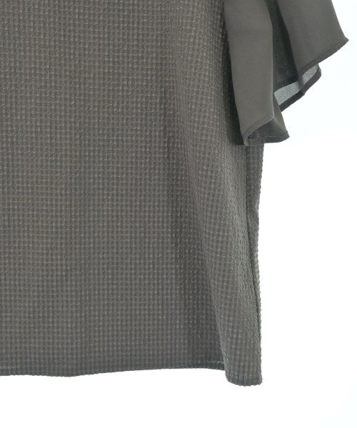UNTITLED เสื้อสตรี
