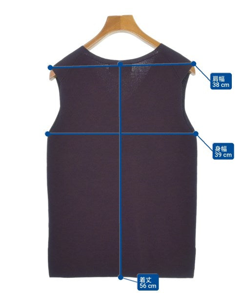 UNTITLED เสื้อแขนกุด