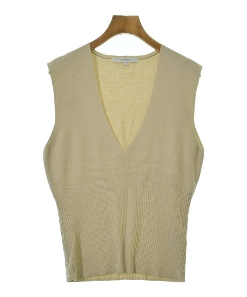 UNTITLED เสื้อแขนกุด