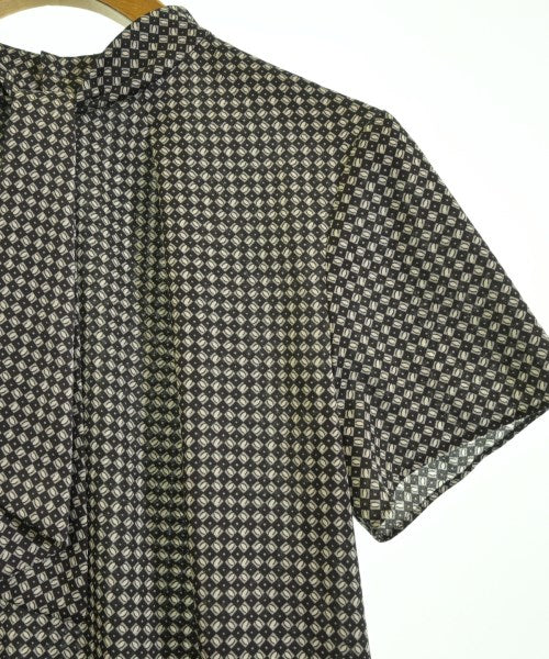 UNTITLED เสื้อสตรี