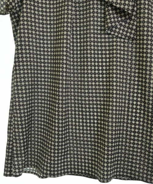 UNTITLED เสื้อสตรี