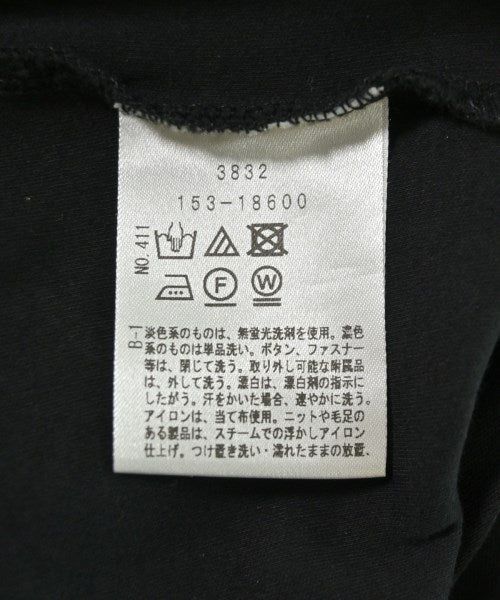 UNTITLED เสื้อยืด/เสื้อท็อปส์