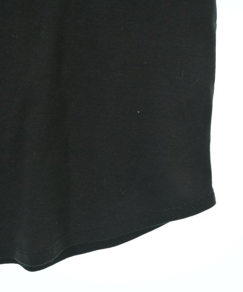 UNTITLED เสื้อยืด/เสื้อท็อปส์