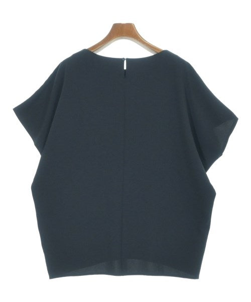UNTITLED เสื้อสตรี