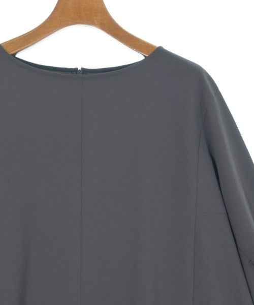 UNTITLED เสื้อสตรี