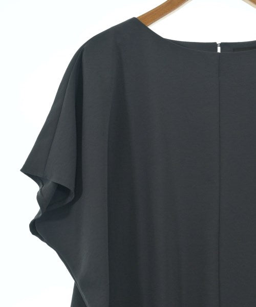 UNTITLED เสื้อสตรี