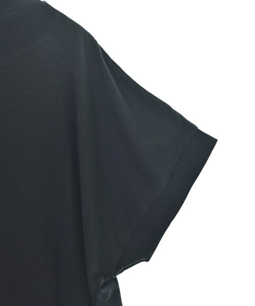 UNTITLED เสื้อยืด/เสื้อท็อปส์