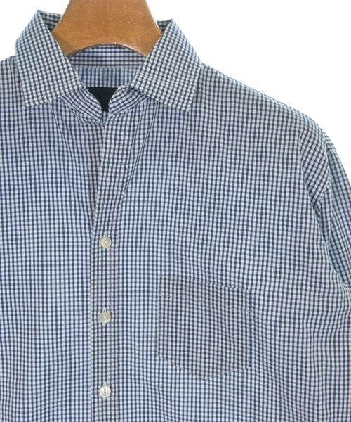 UNTITLED เสื้อลำลอง