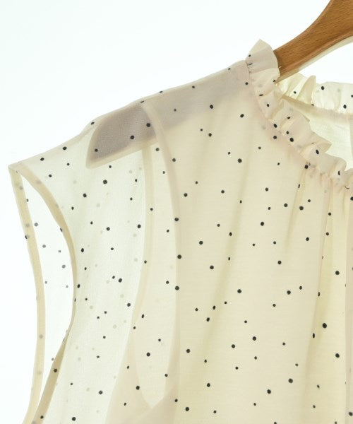 UNTITLED เสื้อสตรี