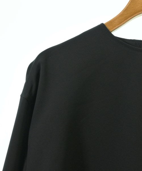 UNTITLED เสื้อสตรี
