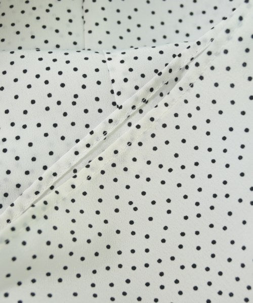 UNTITLED เสื้อสตรี