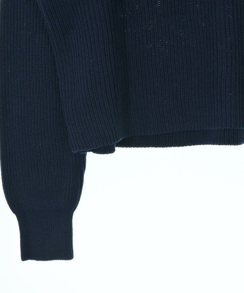 UNTITLED เสื้อกันหนาว