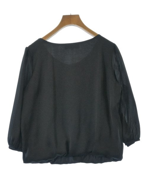 UNTITLED เสื้อสตรี
