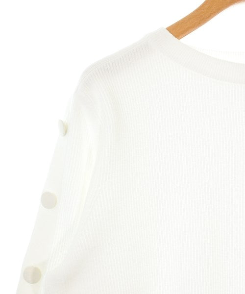UNTITLED เสื้อกันหนาว