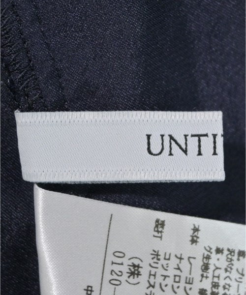 UNTITLED เสื้อสตรี