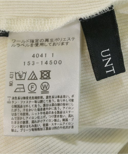 UNTITLED เสื้อยืด/เสื้อท็อปส์