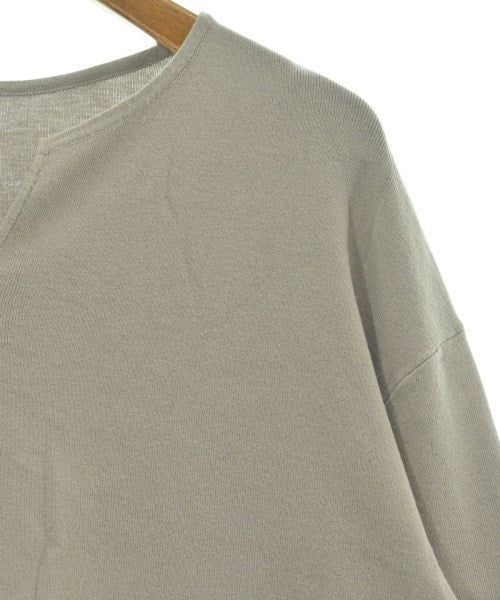 UNTITLED เสื้อกันหนาว