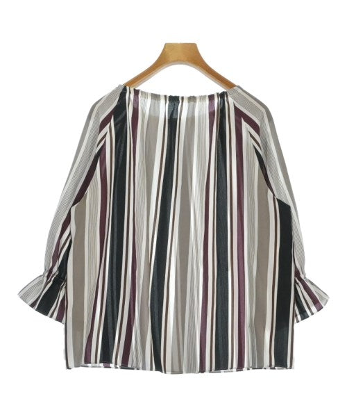 UNTITLED เสื้อสตรี