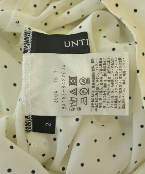 UNTITLED เสื้อสตรี