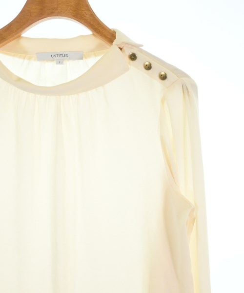 UNTITLED เสื้อสตรี