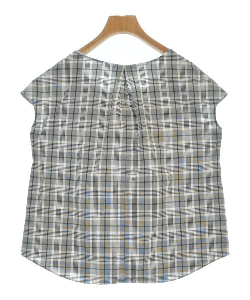 UNTITLED เสื้อสตรี