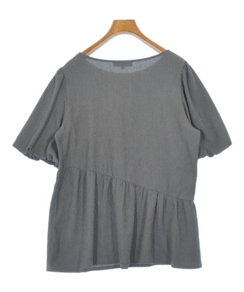 UNTITLED เสื้อสตรี