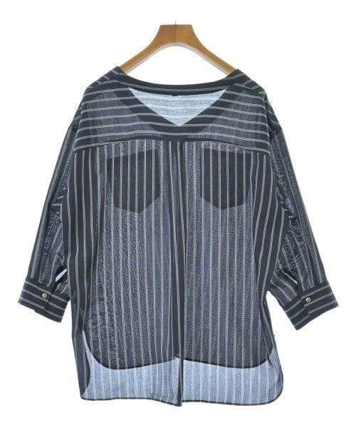 UNTITLED เสื้อสตรี