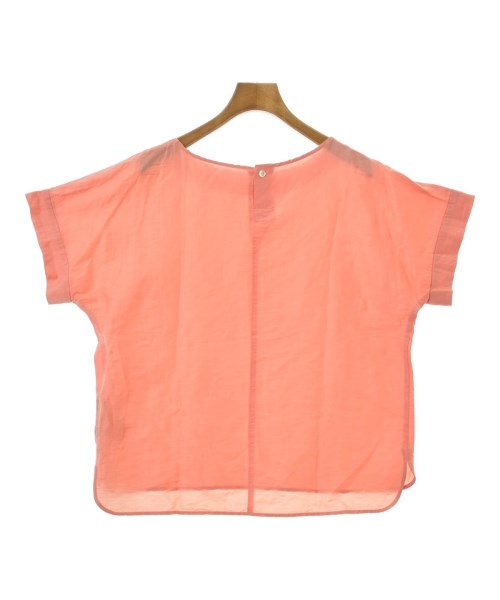 UNTITLED เสื้อลำลอง