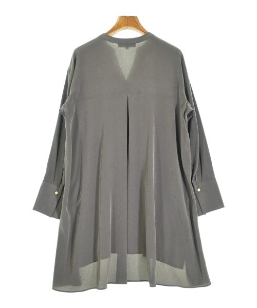UNTITLED เสื้อสตรี