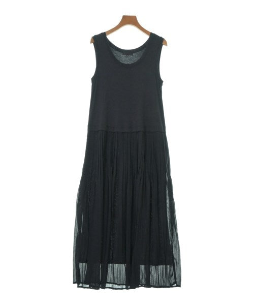 I C B ชุดเดรส