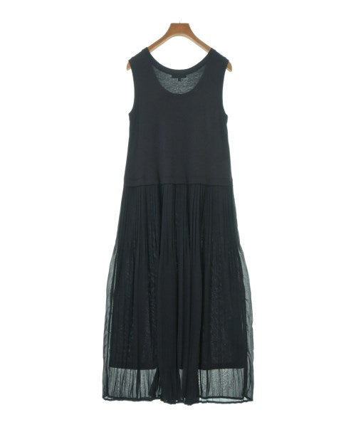 I C B ชุดเดรส