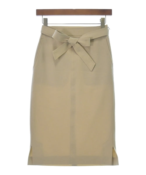 I C B กระโปรงยาวถึงเข่า