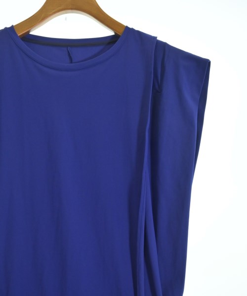 I C B ชุดเดรส