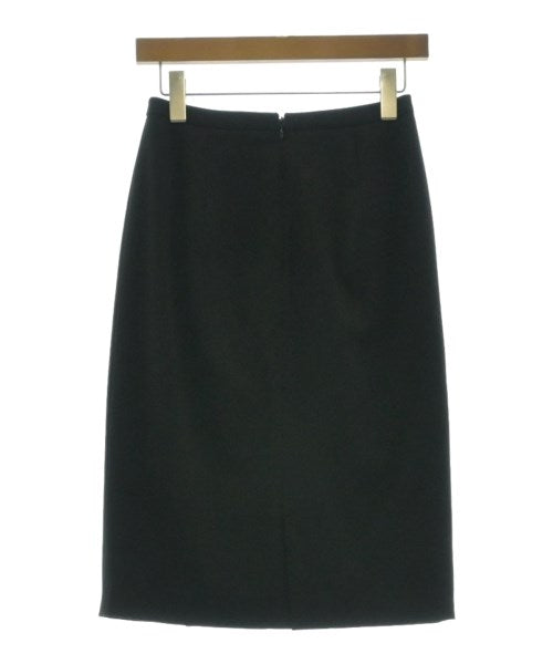 I C B กระโปรงยาวถึงเข่า